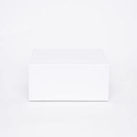 Scatola magnetica personalizzata Wonderbox 22x22x10 CM | WONDERBOX | CARTA STANDARD | STAMPA SERIGRAFICA SU UN LATO IN DUE CO...